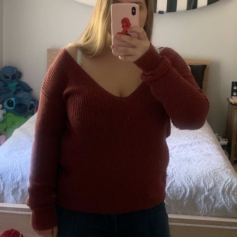 Burgundy open back sweater